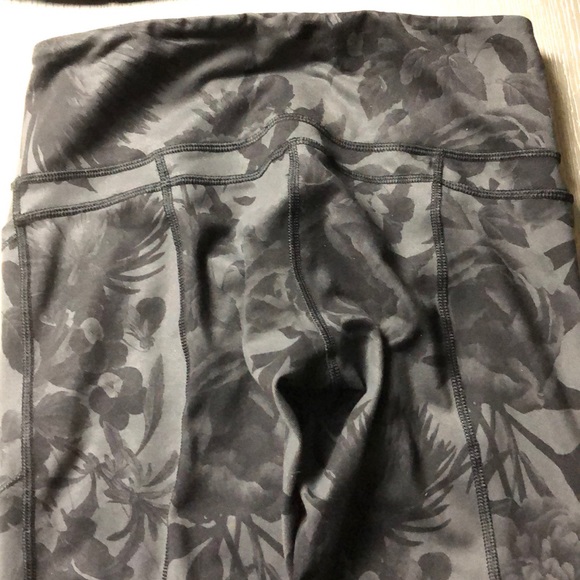 Lululemon Practice Daily Crop
Brisk Bloom Black - Picture 8 of 12